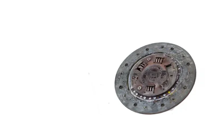 What Causes Transmission Slipping? The Expert's Definitive Answer 4 transmission slipping: worn clutch