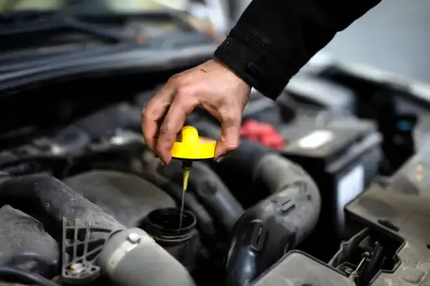Car Leaking Oil? Causes, Fixes & Expert Tips from a Mechanic with 17 Years of Experience 5 How to Check Your Car’s Oil Like a Pro Mechanic